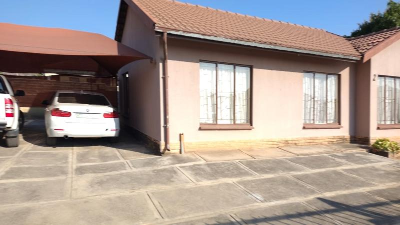 3 Bedroom Property for Sale in Tlhabane West North West